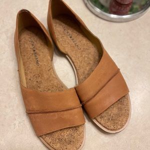 Lucky Brand size 9 (40) Tan Leather Open Toe Flats